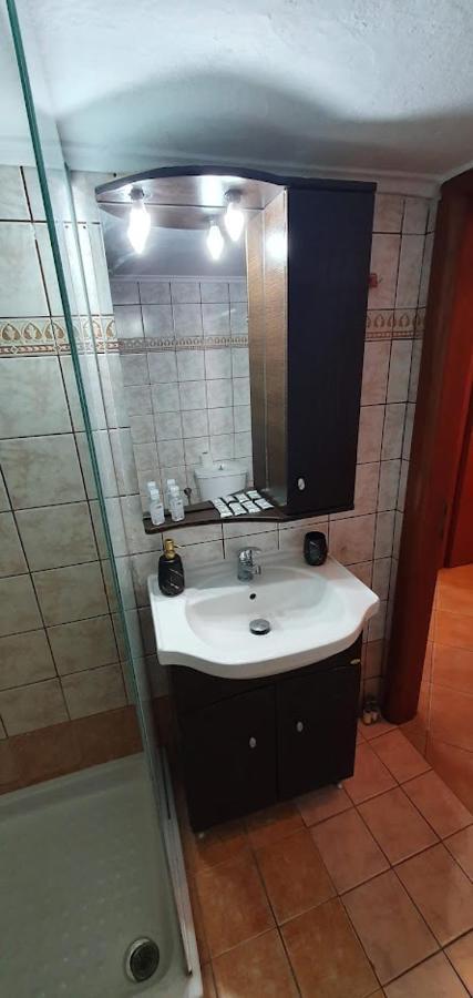 Θέα Μπροστά Στη Θάλασσα Apartment Nea Peramos  Exterior photo